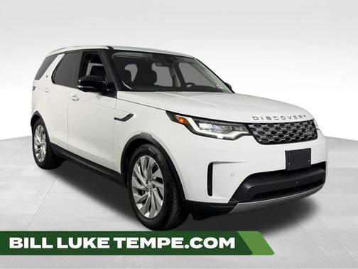 Fuji White 2024 Land Rover Discovery P300 S
