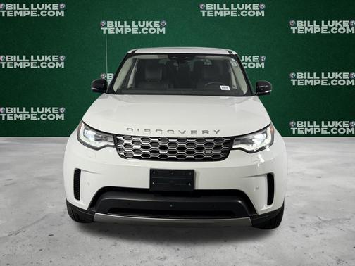 Fuji White 2024 Land Rover Discovery P300 S