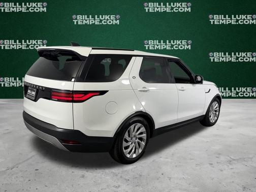Fuji White 2024 Land Rover Discovery P300 S
