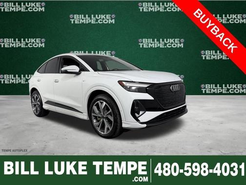 Glacier White Metallic 2024 Audi Q4 e-tron 55 quattro Premium
