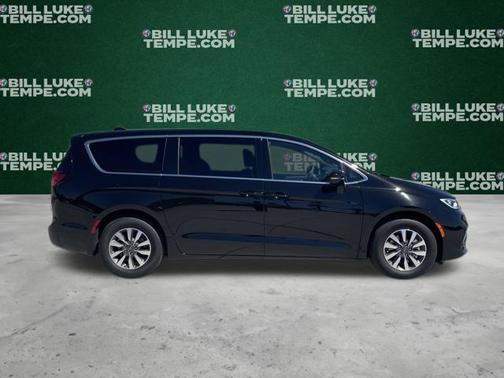 2025 Chrysler Pacifica Hybrid Select