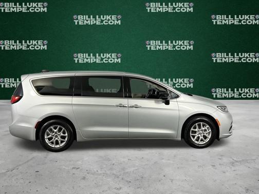 2024 Chrysler Pacifica Touring-L