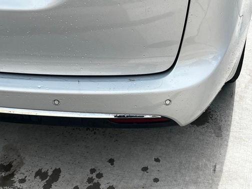 2024 Chrysler Pacifica Touring-L