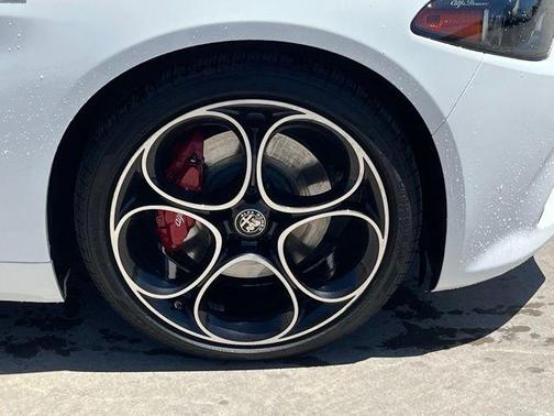 White 2025 Alfa Romeo Giulia
