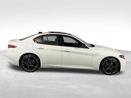 Milano 2025 Alfa Romeo Giulia
