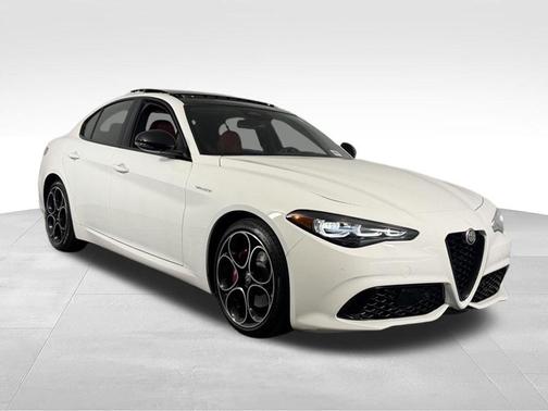 Milano 2025 Alfa Romeo Giulia