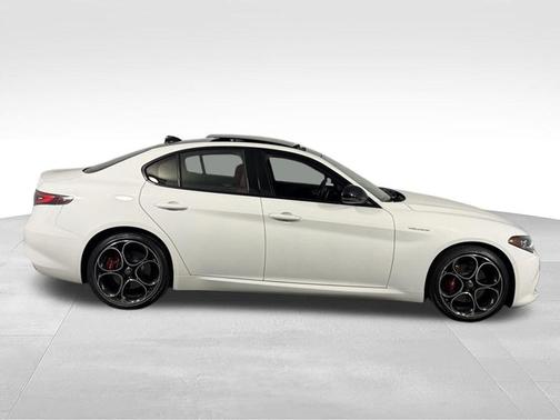 Milano 2025 Alfa Romeo Giulia