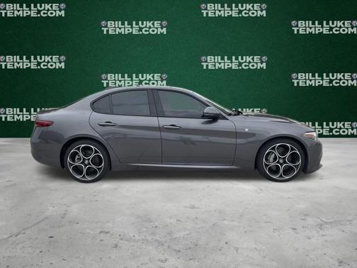2022 Alfa Romeo Giulia Ti