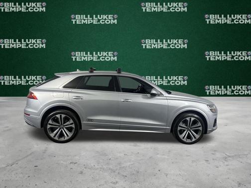 2021 Audi Q8 55 Premium Plus