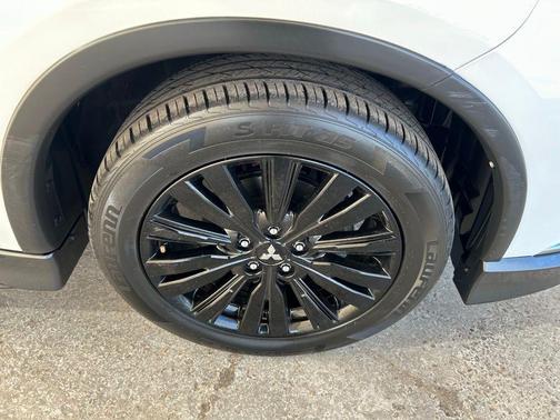 2020 Mitsubishi Outlander SP
