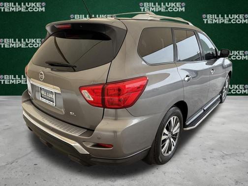 Gun Metallic 2017 Nissan Pathfinder SL