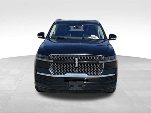 Infinite Black Metallic 2025 Lincoln Navigator Reserve