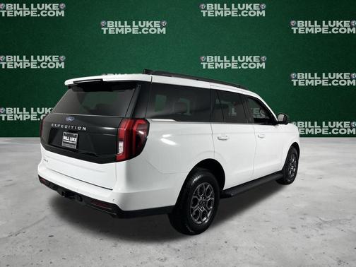 Oxford White 2025 Ford Expedition Active