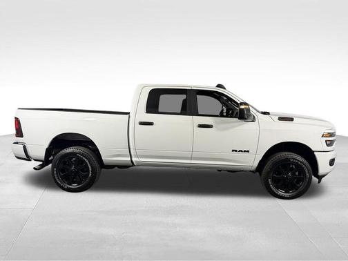 Bright White Clearcoat 2025 RAM 2500 Big Horn