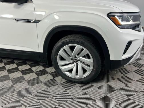 2022 Volkswagen Atlas Cross Sport 2.0T SE w/Technology