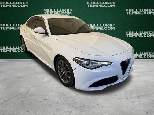2019 Alfa Romeo Giulia Base