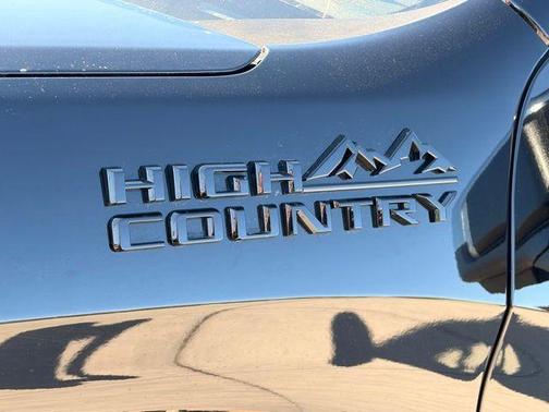 Black 2024 Chevrolet Silverado 1500 High Country