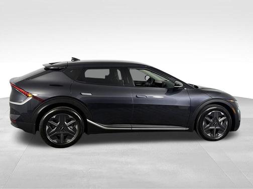 Metal 2025 Kia EV6 Light