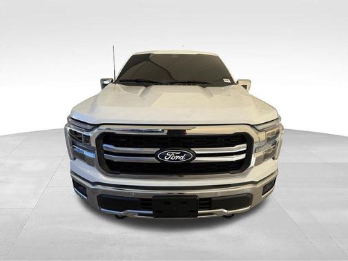 Oxford White 2025 Ford F-150 Lariat