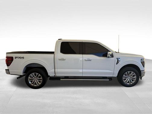 Oxford White 2025 Ford F-150 Lariat