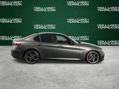 2022 Alfa Romeo Giulia Veloce