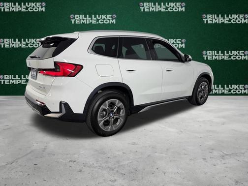 Alpine White 2025 BMW X1 xDrive28i