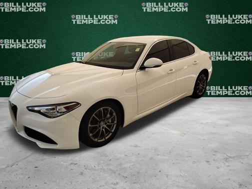 2019 Alfa Romeo Giulia Base