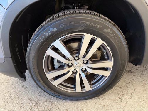 Modern Steel Metallic 2017 Honda Pilot EX-L