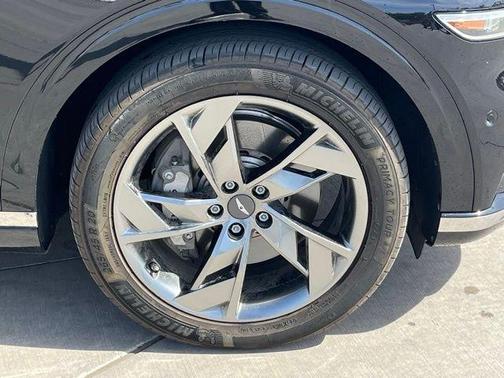 Vik Black 2024 Genesis Electrified GV70 Advanced