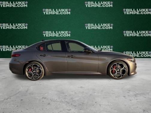 2022 Alfa Romeo Giulia Veloce