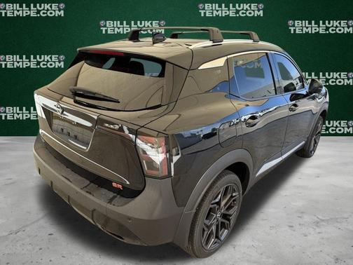 Super Black 2025 Nissan Kicks SR