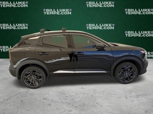 Super Black 2025 Nissan Kicks SR