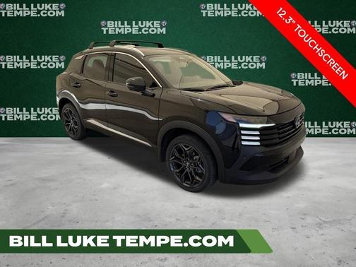 Super Black 2025 Nissan Kicks SR