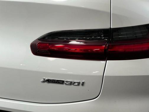 2024 BMW X4 xDrive30i
