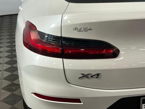 2024 BMW X4 xDrive30i