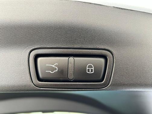 2025 Alfa Romeo Stelvio Base