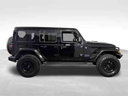 Black Clearcoat 2025 Jeep Wrangler 4xe Sahara