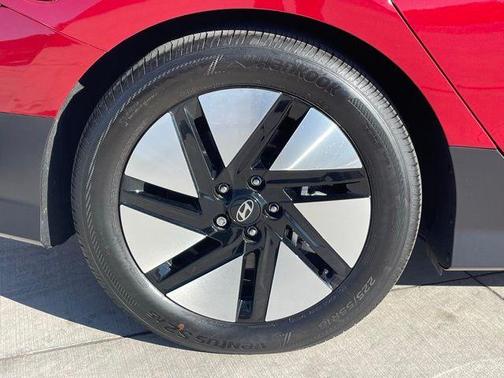 2025 Hyundai IONIQ 6 SE