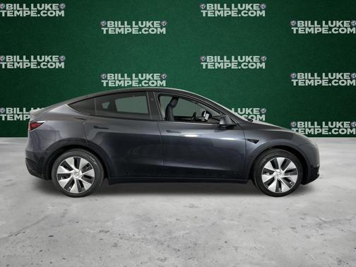 2024 Tesla Model Y Base