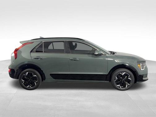 Green 2023 Kia Niro EV Wind