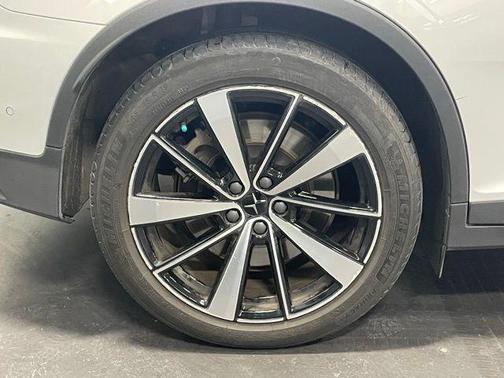 2022 Polestar 2 Long Range Dual Motor