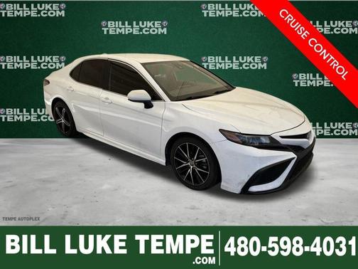 Super White 2021 Toyota Camry SE