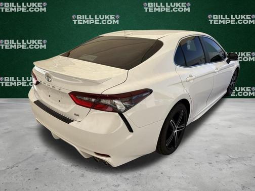 Super White 2021 Toyota Camry SE