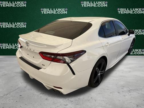 Super White 2021 Toyota Camry SE