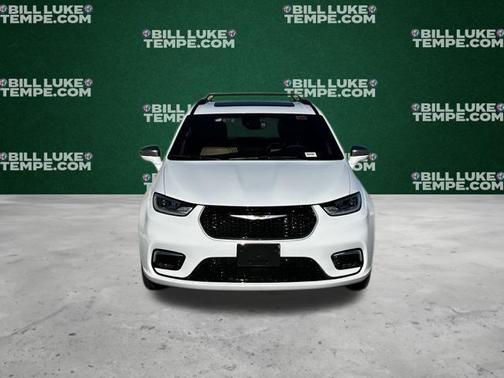 2022 Chrysler Pacifica Hybrid Pinnacle