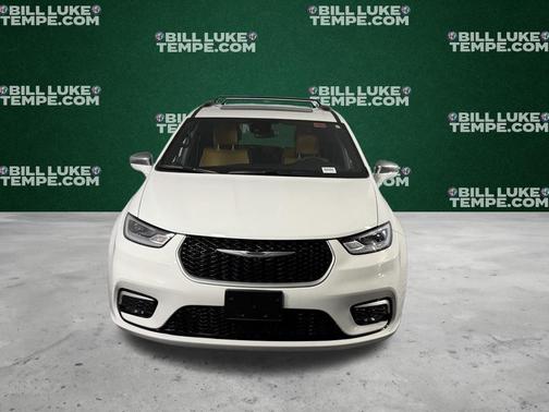 2022 Chrysler Pacifica Hybrid Pinnacle