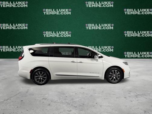 2022 Chrysler Pacifica Hybrid Pinnacle