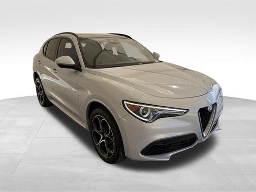Lunare White Metallic 2020 Alfa Romeo Stelvio Ti Sport
