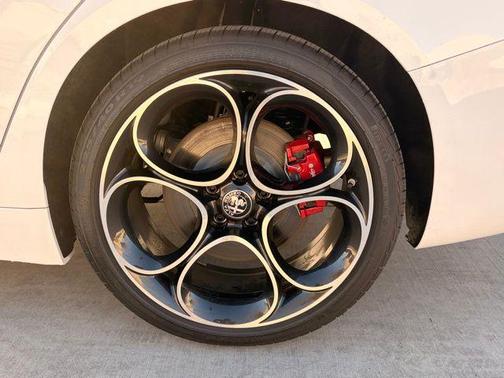 2024 Alfa Romeo Giulia Ti