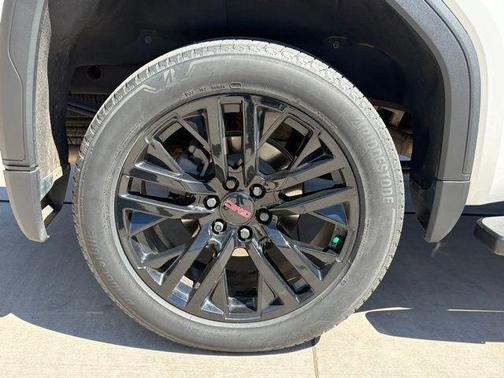 White Frost Tri-Coat 2024 GMC Sierra 1500 Denali